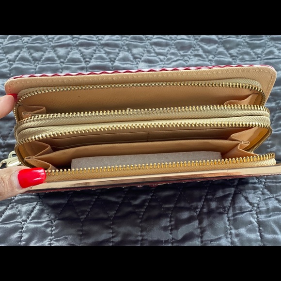 Beautiful Pink Embellished wallet! - Picture 2 of 4